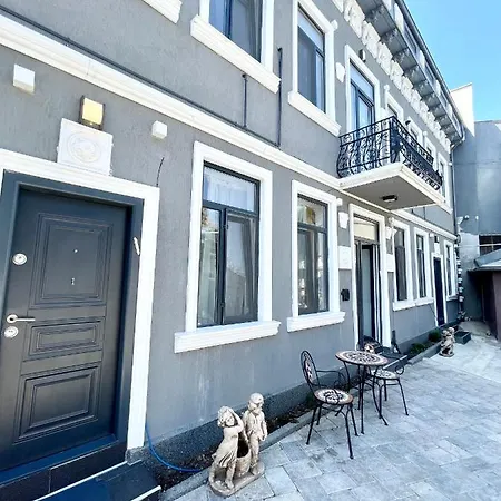 Apartament 10 Bukareszt