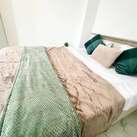 10 Apartment Bukarest